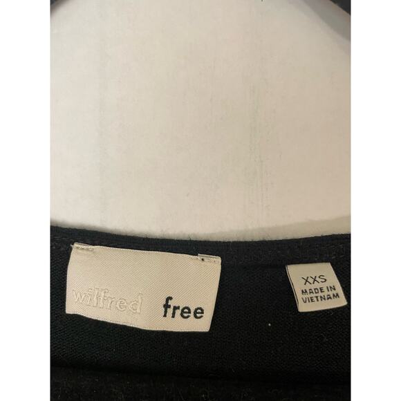 Minimalist Wilfred Free by Aritzia Marcoux Dress in Black with Pockets - Picture 6 of 6